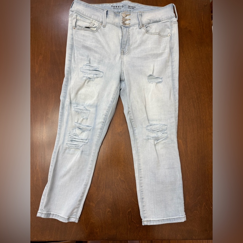 Torrid Light Acid Washed Distressed Denim Jean Crop Jegging Size 12